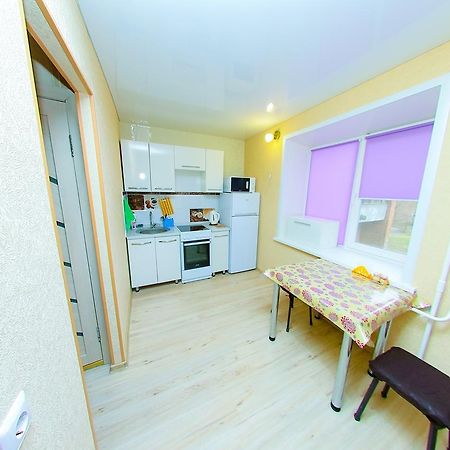 Apart On Slavskogo 14 Ustʼ-Kamenogorsk Exteriör bild